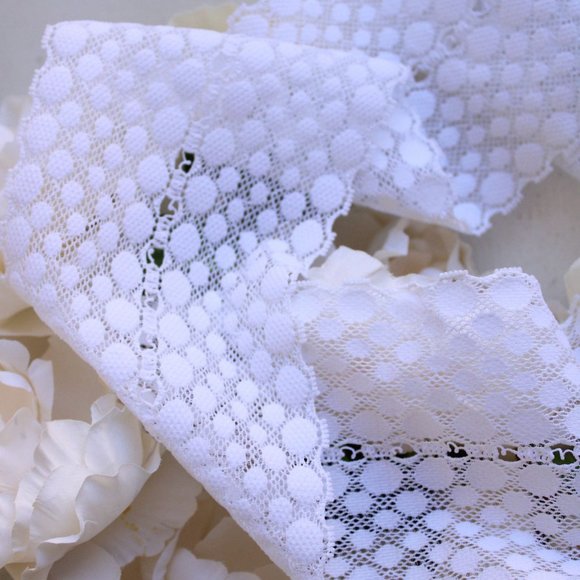 Vintage 1980s 1990s Stretch Lace Trim, Raval NYC, Wide, White, 2 yards, 6.75" wd - Picture 8 of 8